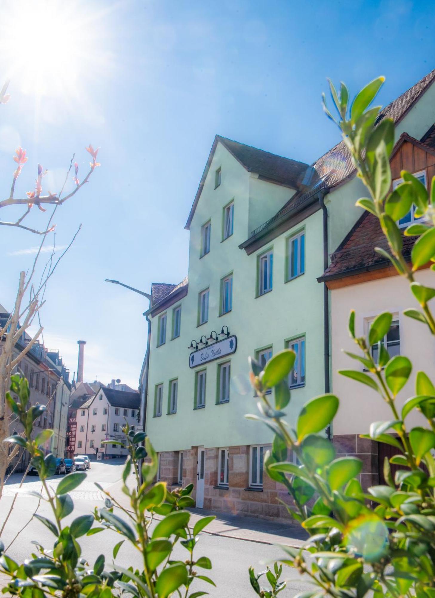 Haus99 Budget Pension & Apartments Furth Bagian luar foto