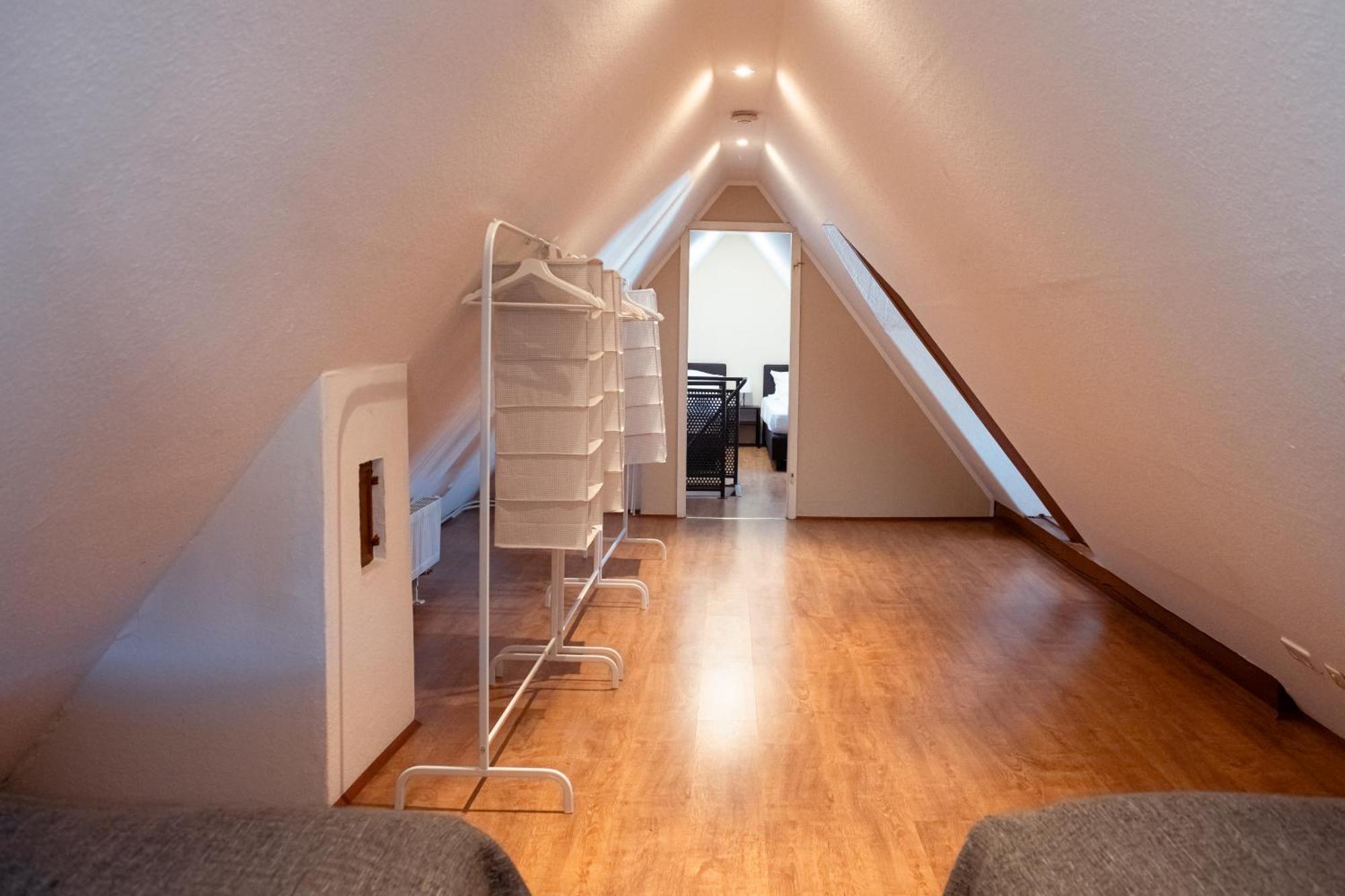 Haus99 Budget Pension & Apartments Furth Bagian luar foto