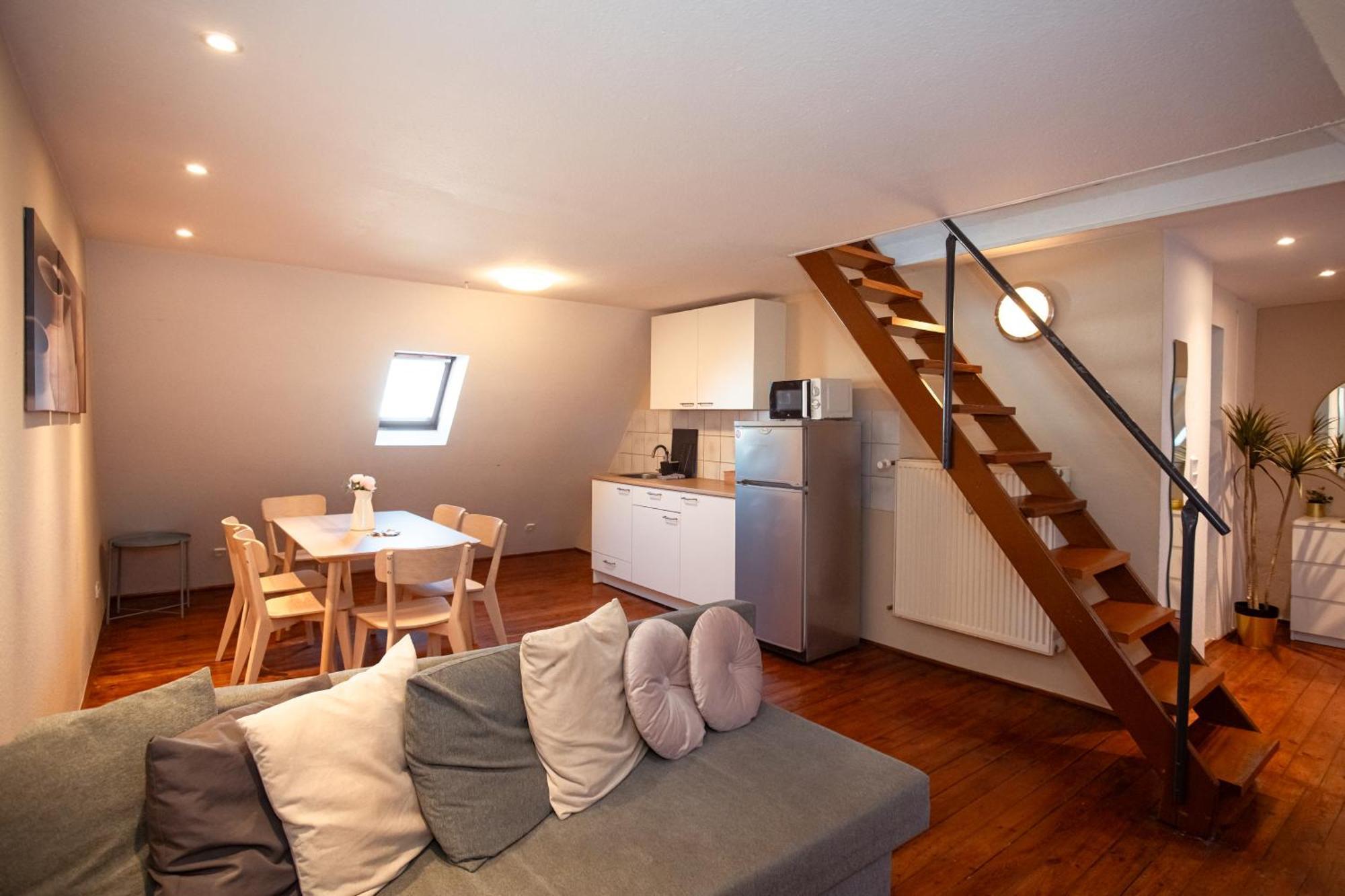 Haus99 Budget Pension & Apartments Furth Bagian luar foto