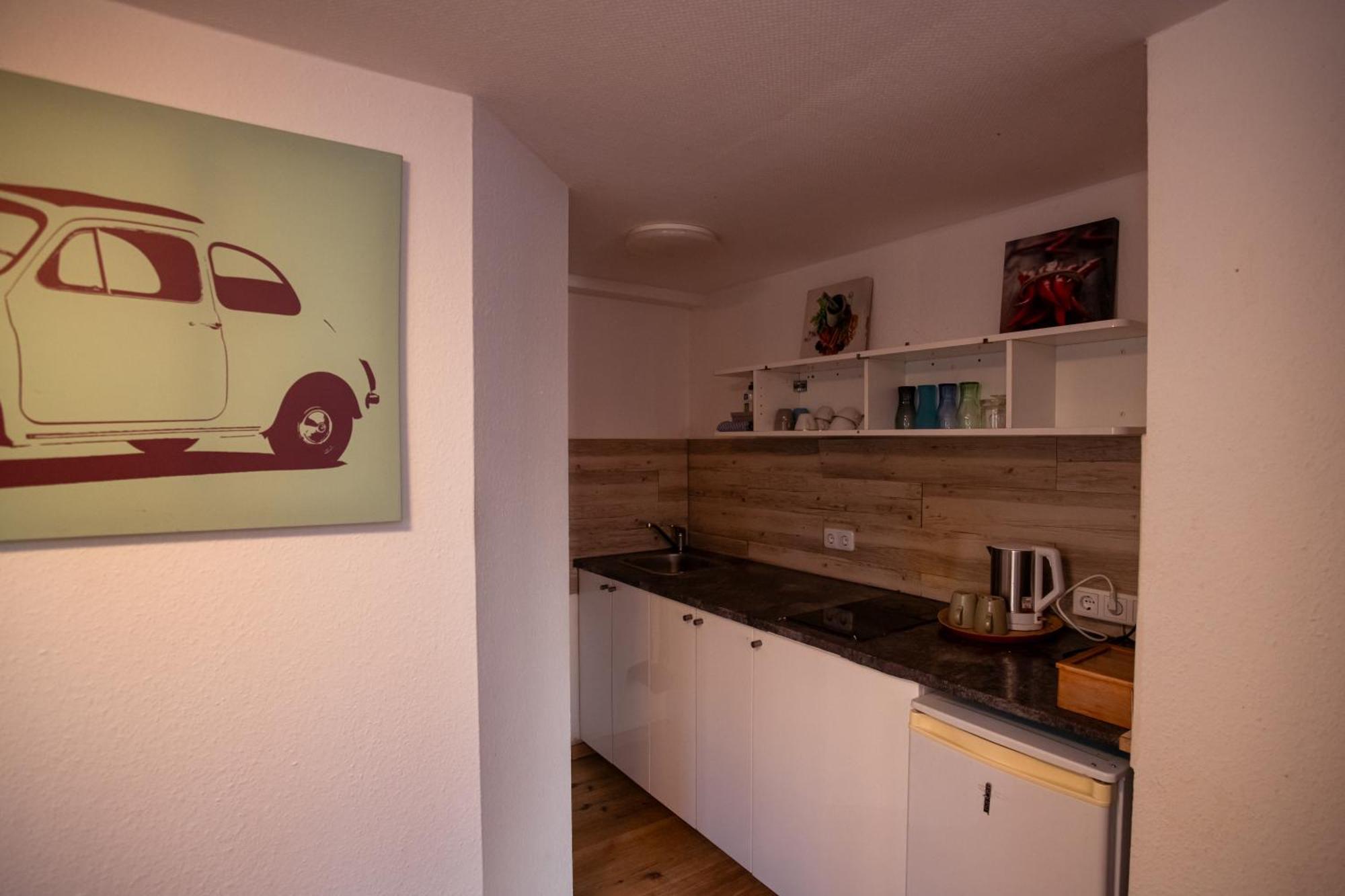 Haus99 Budget Pension & Apartments Furth Bagian luar foto